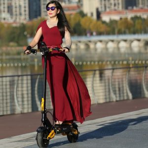 Stylish, cool and stylish, premium two-wheel lithium battery electric scooter VankeHui, 1600W 60V dual-drive electric scooter